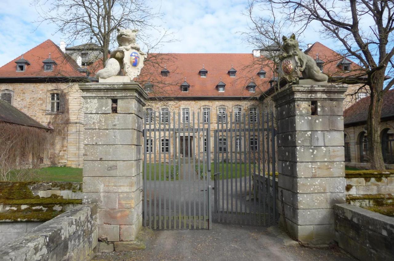 Ferienzimmer Im Schloss Burgpreppach Hotel Luaran gambar